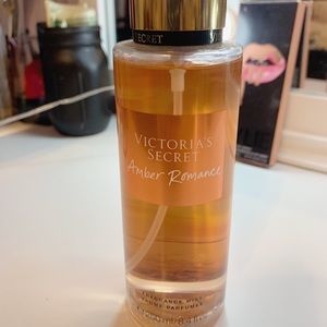 Victoria’s Secret Amber Romance mist